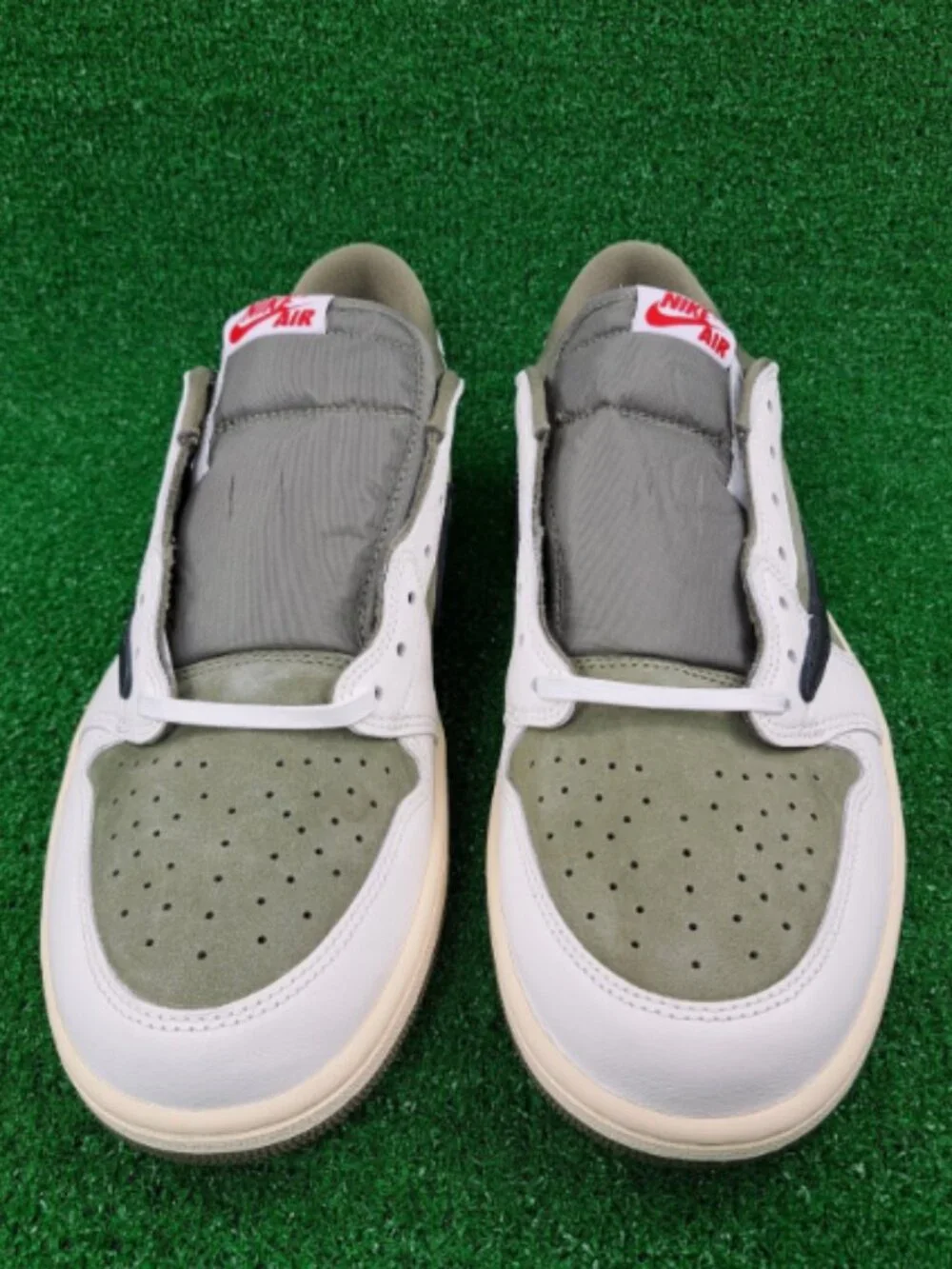 Travis Scott x Air Jordan 1 OG SP Low Medium Olive Sneakers